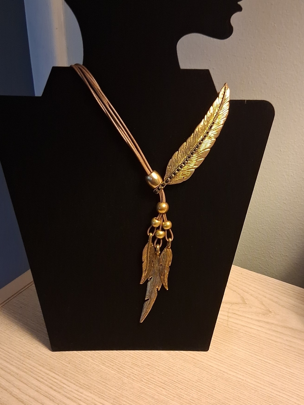 Gold Feather Pendant Necklace for Women - Boho Chic